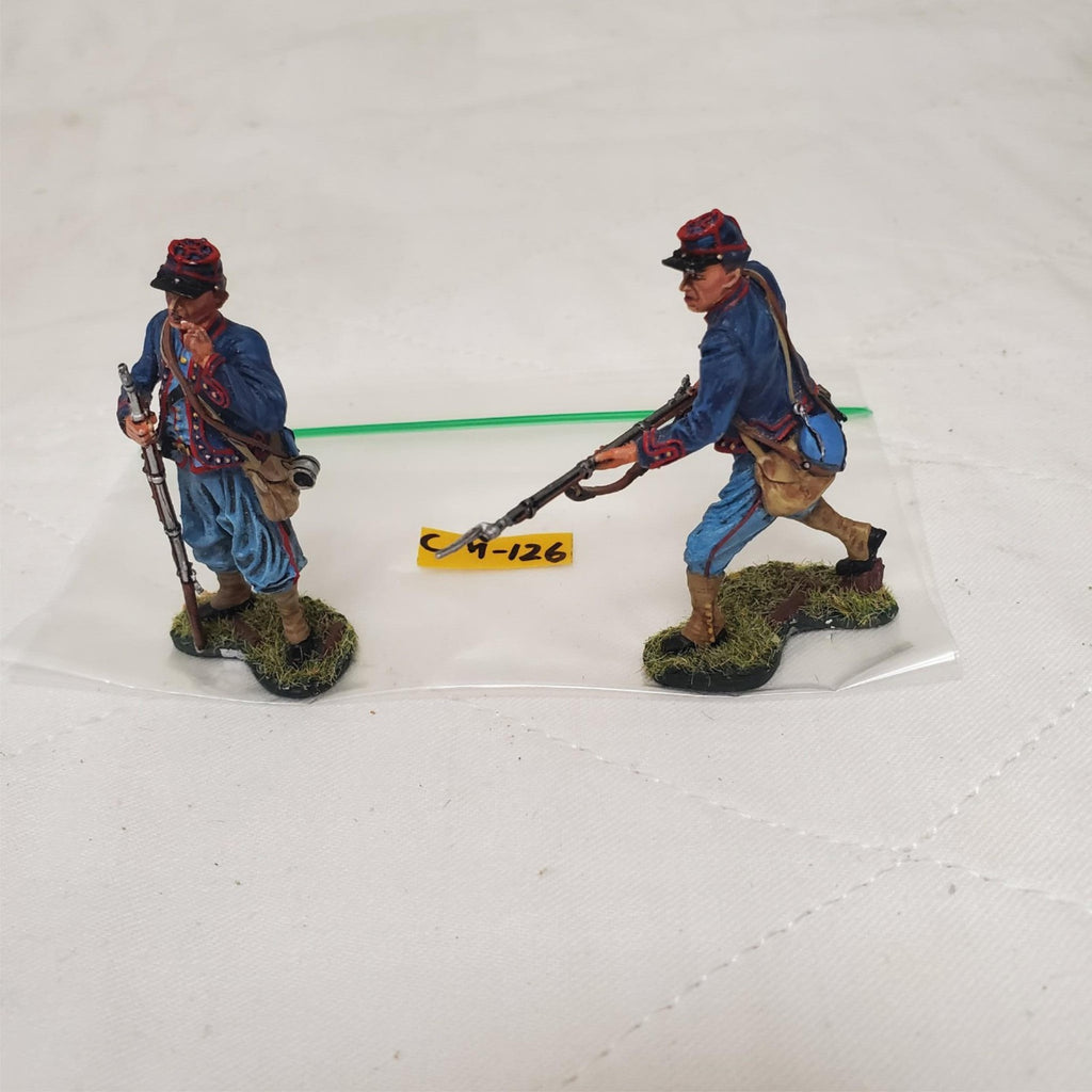 The Collectors Showcase CS01172 Bugler & Advancing 72nd Pennsylvania CM-126