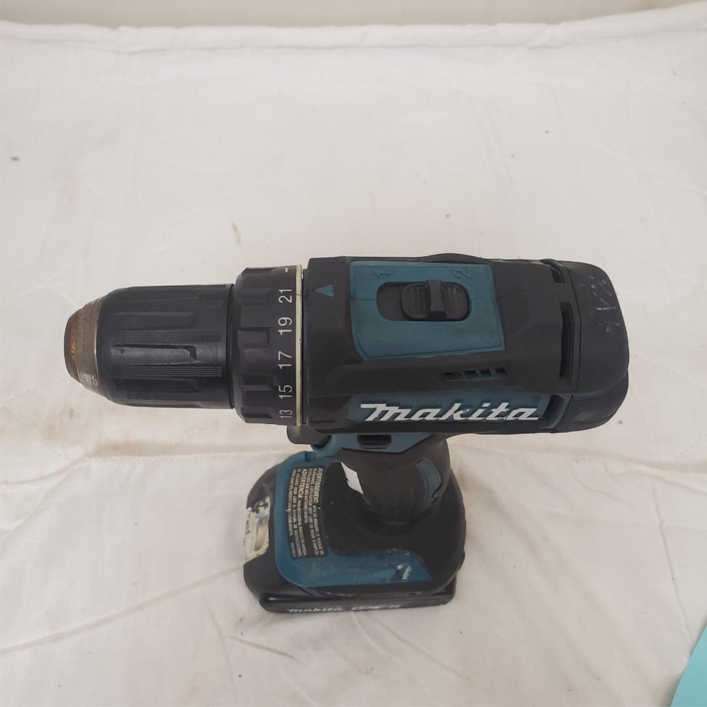 Makita XFD10 18V Cordless Driver Drill with BL1820B Lithium-Ion Battery LOT-727