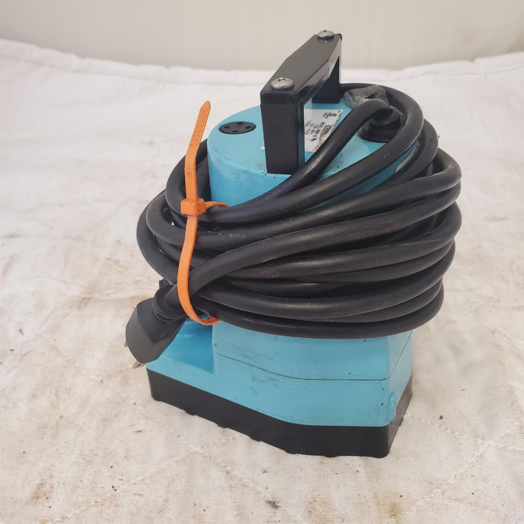 LITTLE GIANT 505902 Plug-In Utility Pump 0.17 HP 115V 10 Feet AC LOT 514