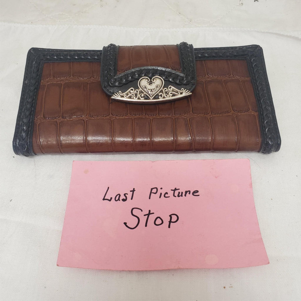 Vintage Embossed Genuine Leather Wallet for Women – Natural Brown – Handmade Art