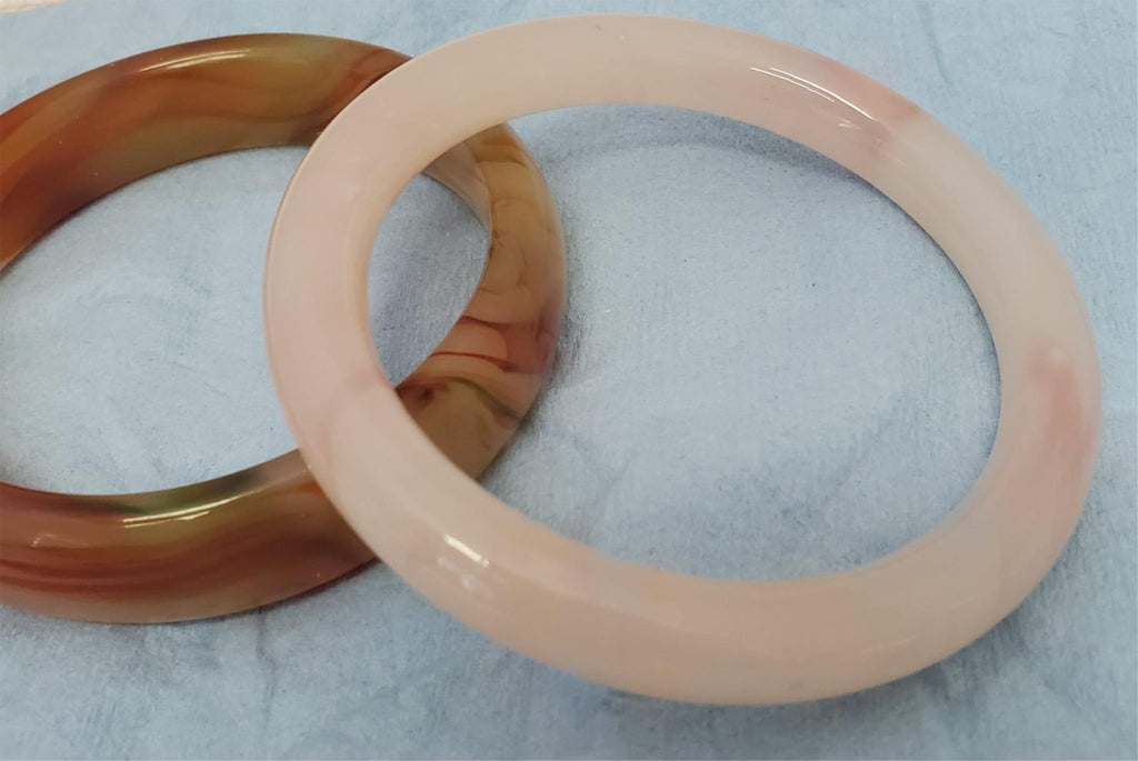 Set of 2 Natural Agate Carnelian & White Moonlight bangle