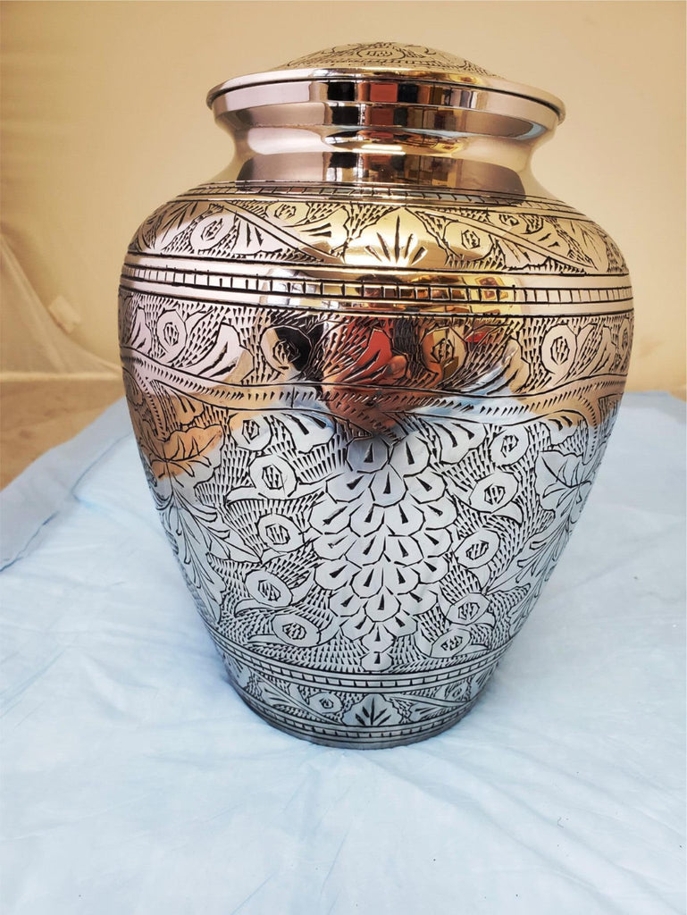 Modern Beautiful Design Handcrafted Urn for Human Ashes BA-629