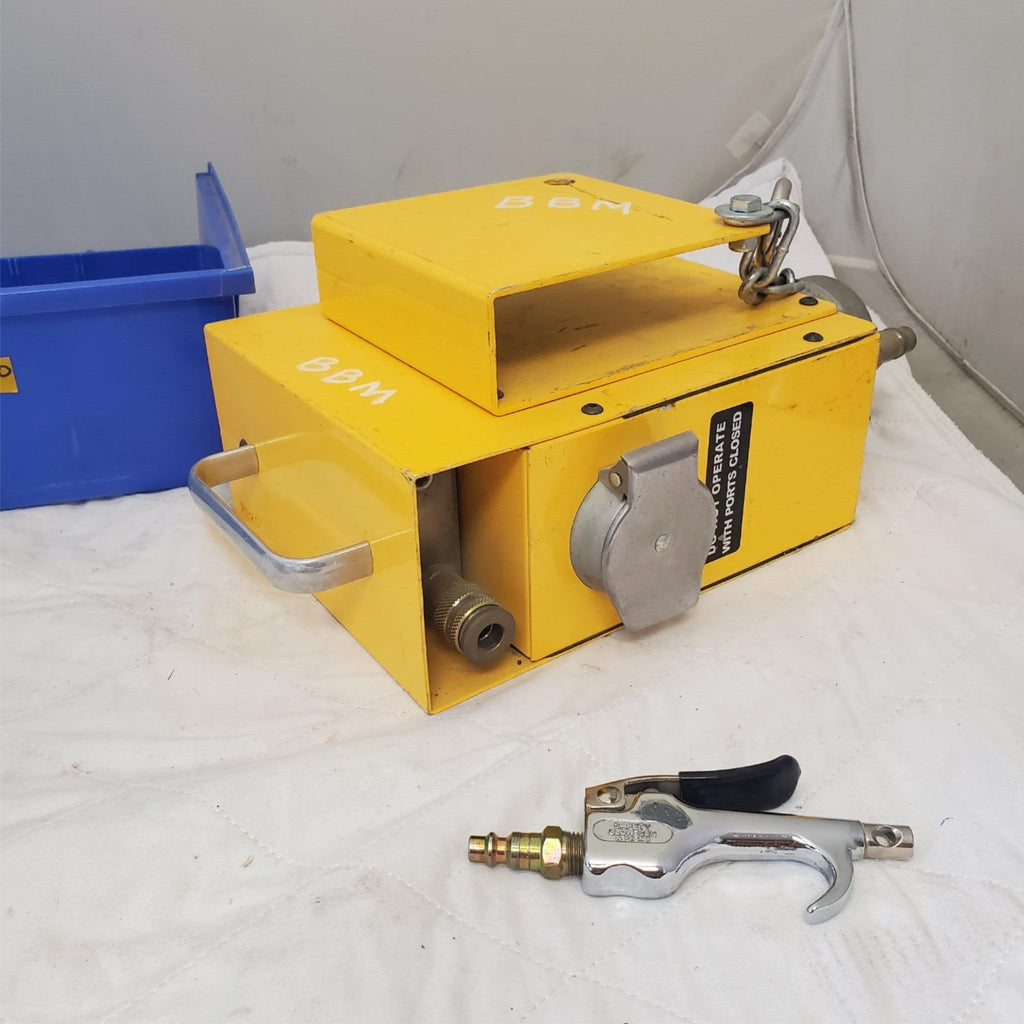 Clayton 3 Port Distribution Module for Electric DustMaster Vacuum LOT-650