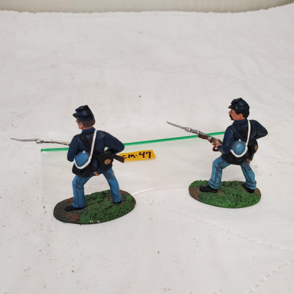 Conte ACW Union Infantry Soldiers Loading Rifle Mounted CM-47