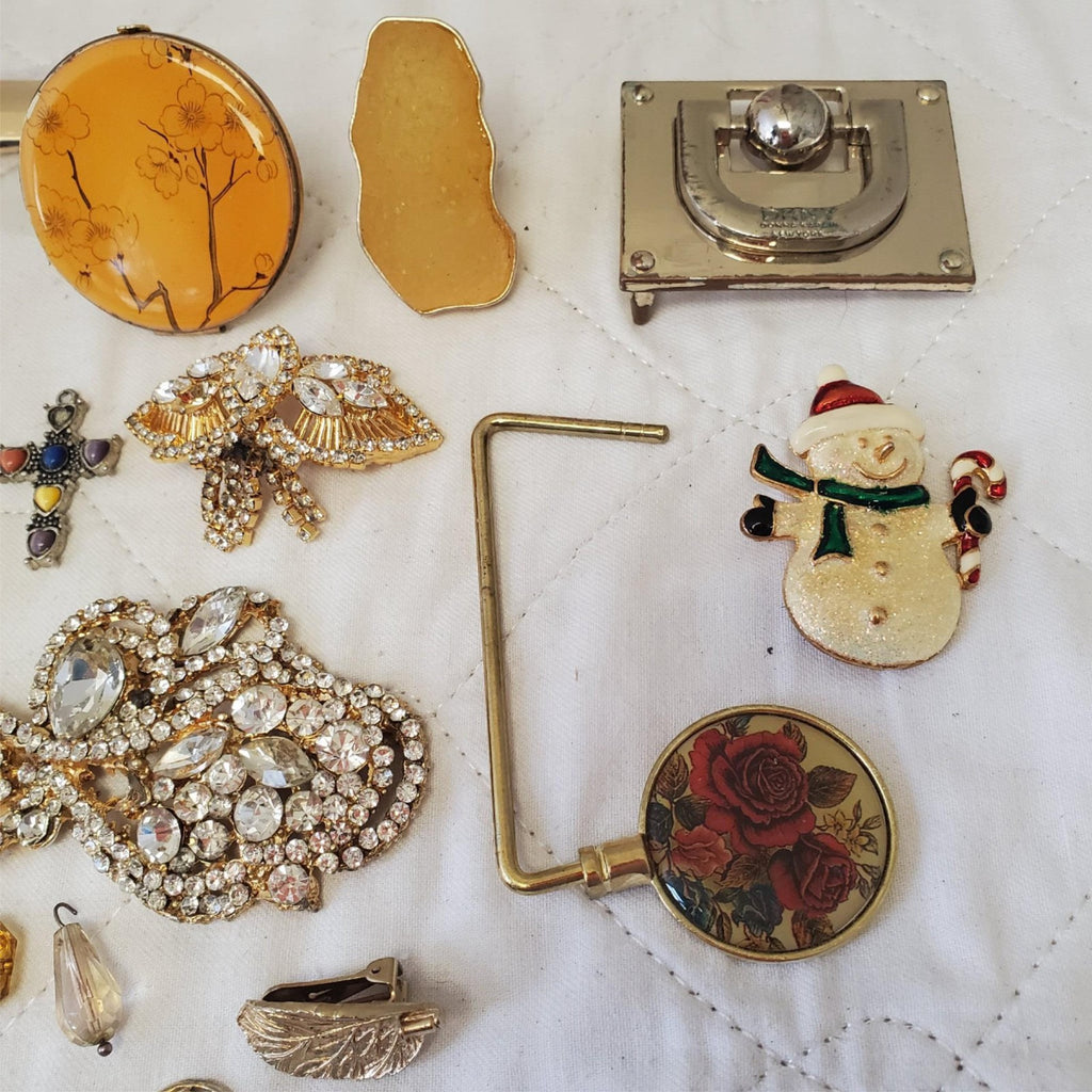 Lot of Assorted Various Brooch, Hair Clips, Pendent & Swiss Knife LOT-9