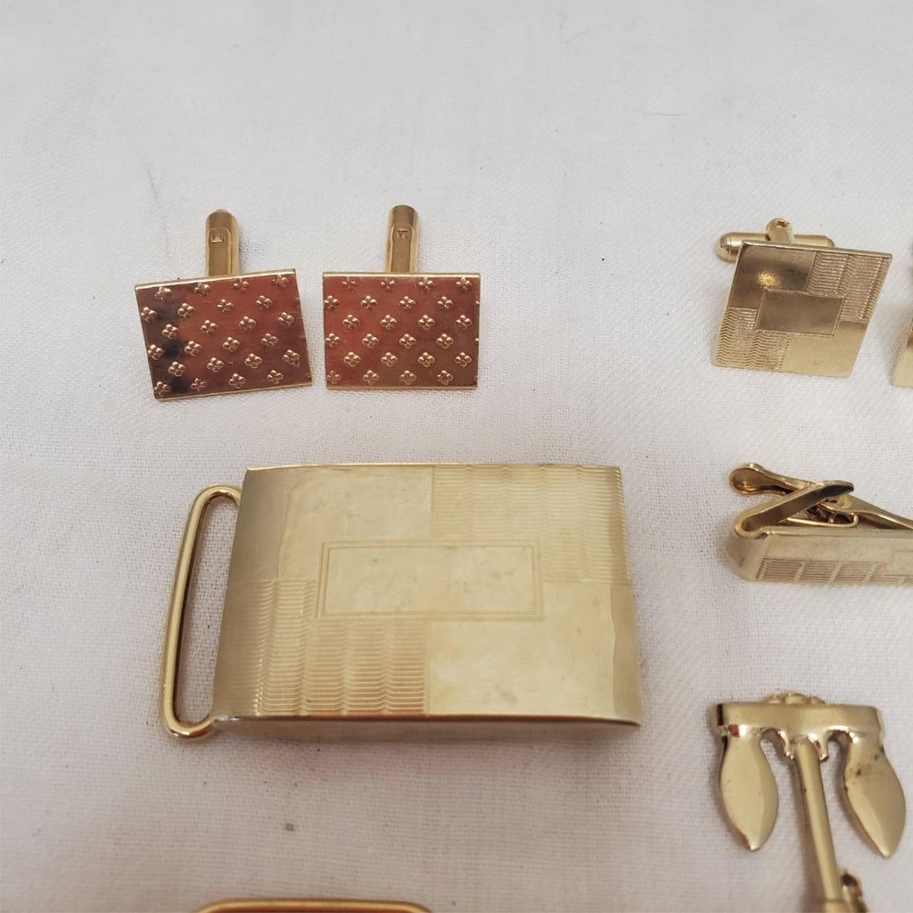 Lot of Vintage Gold Tone Men's Accessories Cufflinks, Tie Bars & More