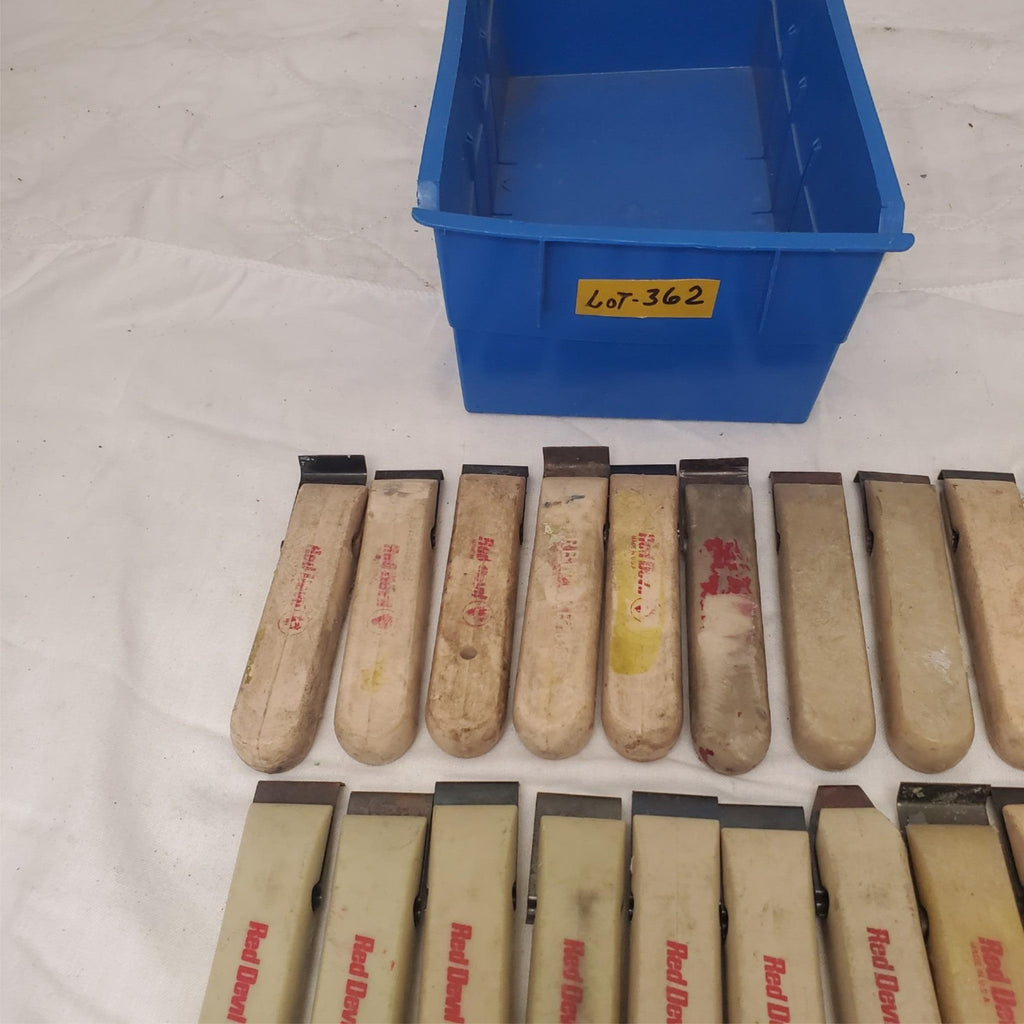 Lot of Assorted 24 Red Devil Single Edge Paint Scraper LOT-362