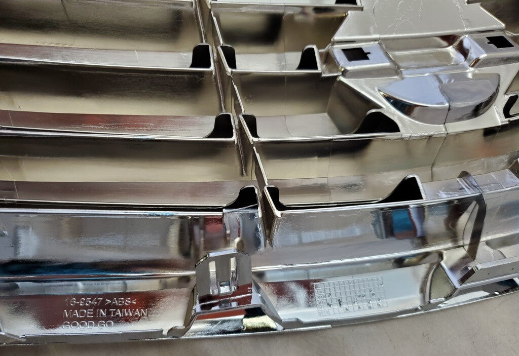 Grille Assembly Chrome Shell For 2010-2013 Infiniti G37 2011-2012 G25 IN1200117