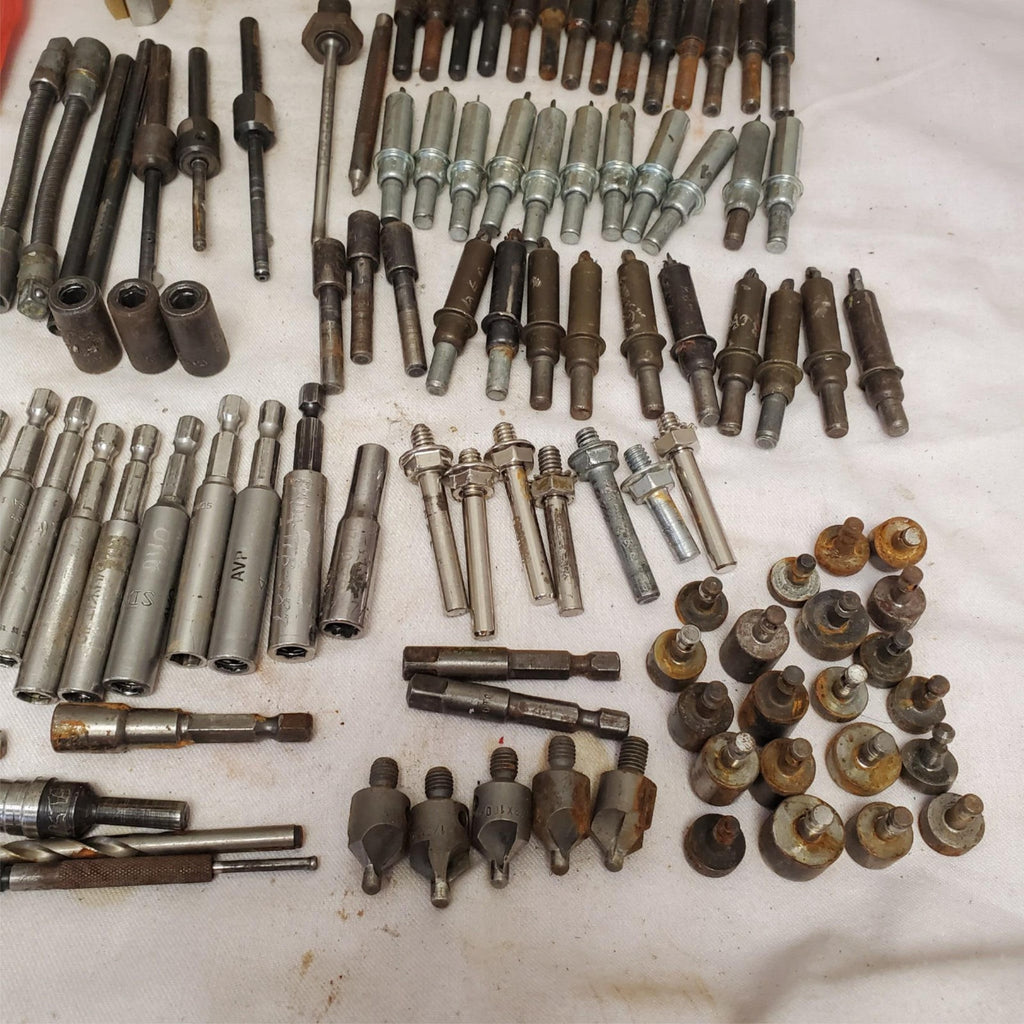 Lot of Assorted Drill Bits Ring Magnetic Nutsetter Threaded Metal Bolts LOT-497