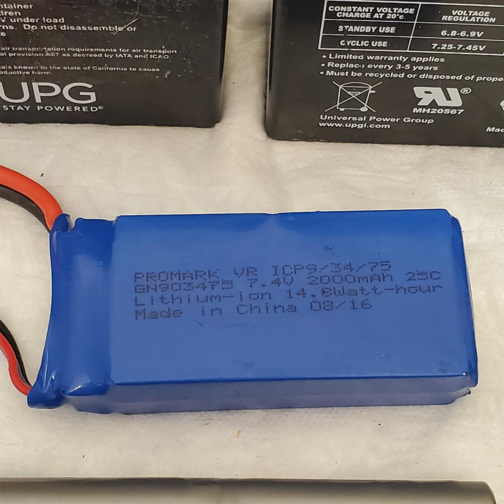Lot of Various type of NiMH NiCD Universal Battery Package & Aluminium Capacitor
