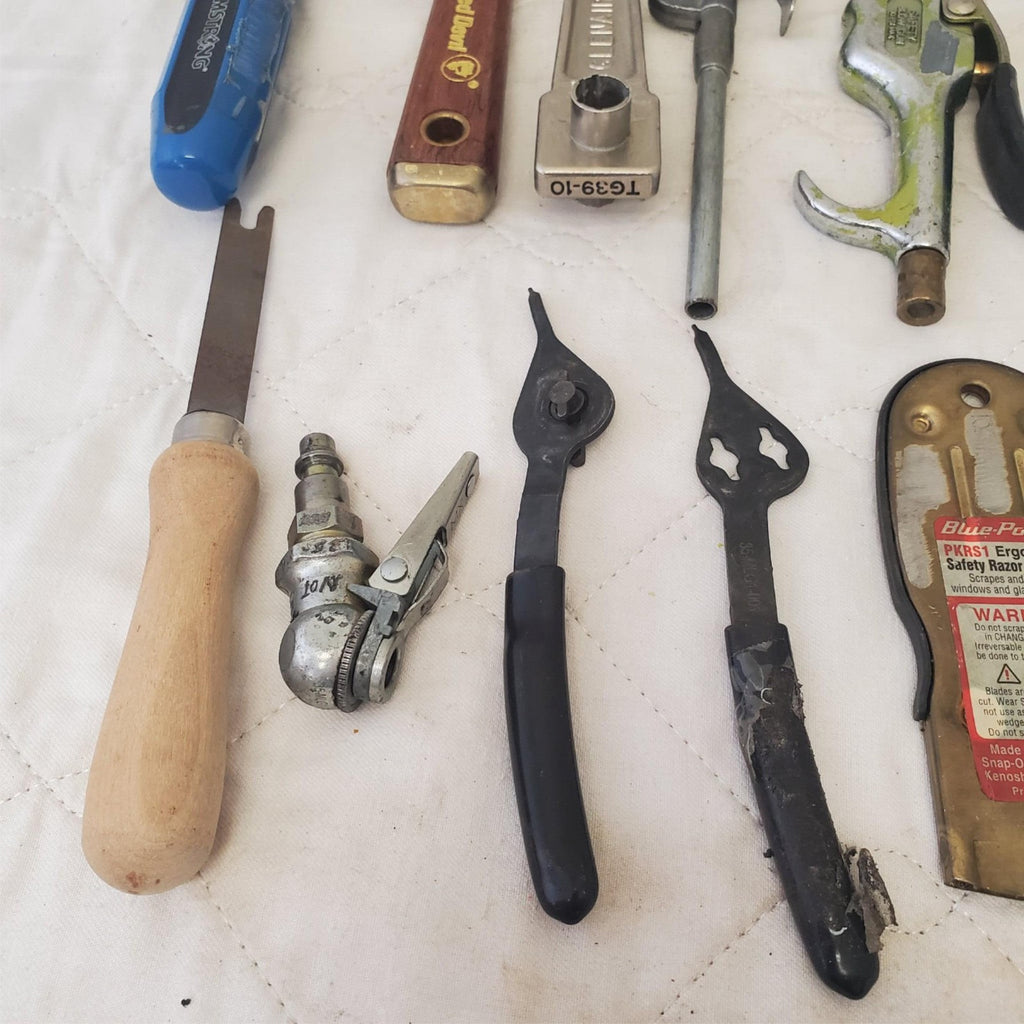 Lot of Assortment of Various Hand Tools LOT 354