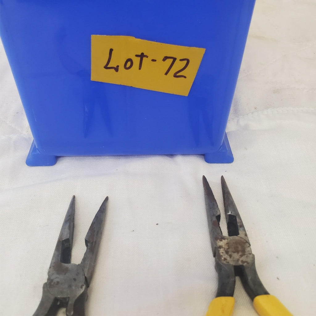 Lot of 2 Needle Nose Pliers LOT-72