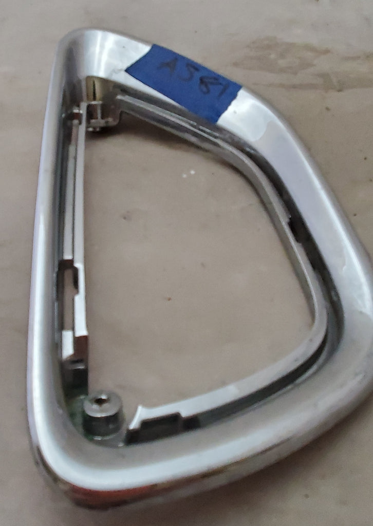 Jeep Grand Cherokee 2014 Right (Offside) Front fog light trimgrill 68143082AB