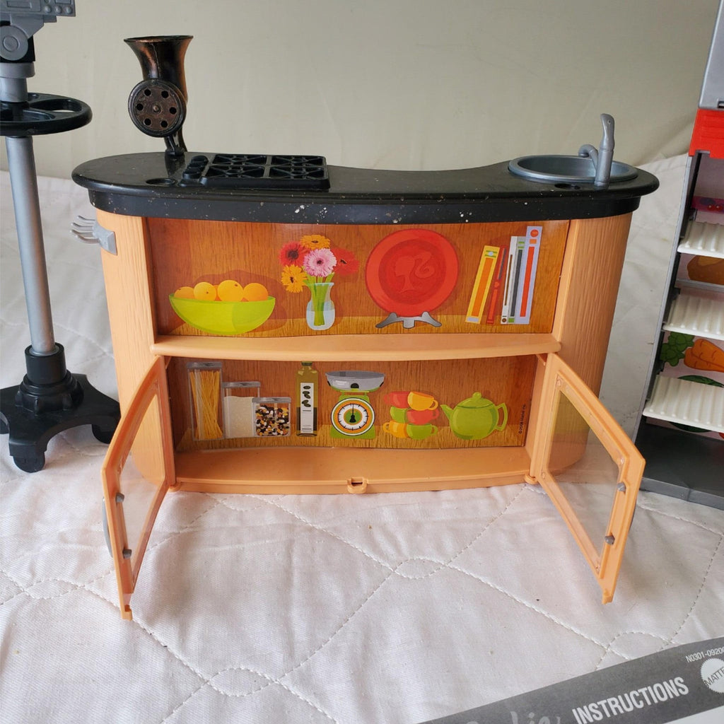 Barbie Doll I Can Be Tv Chef Take 2007 Kitchen Studio Playset 
