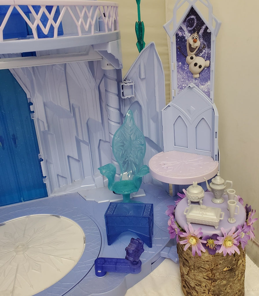 Disney Frozen Elsa's Ice Magic Palace Playset