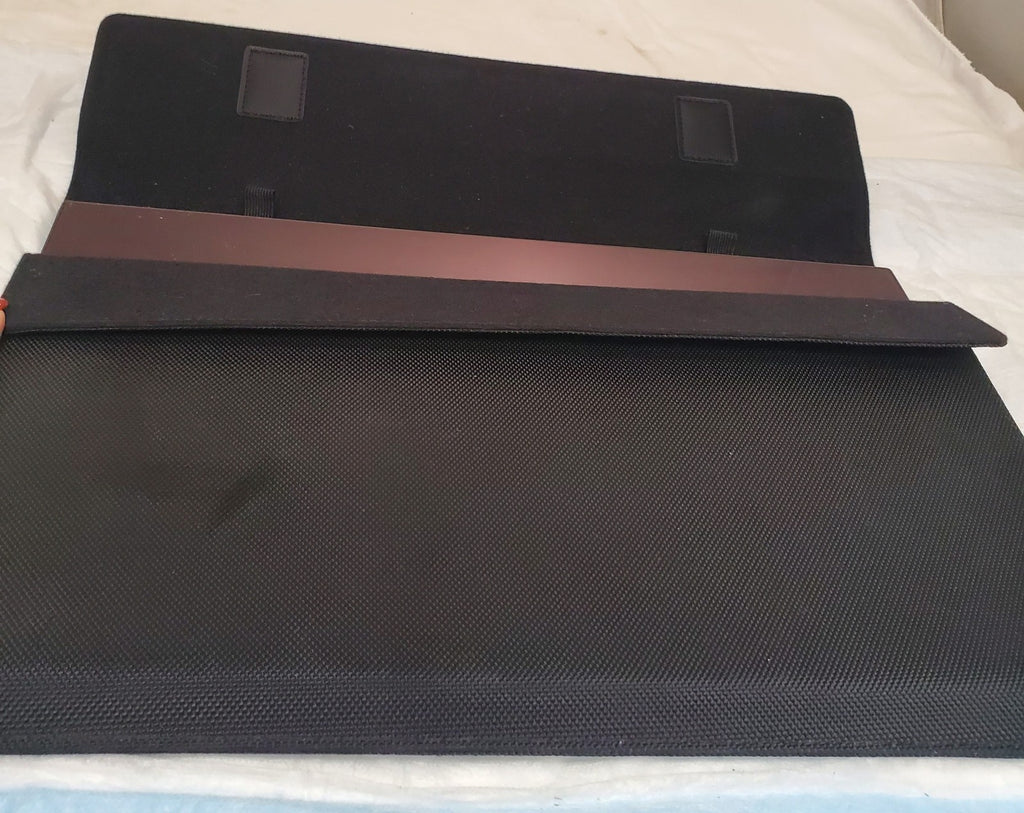 Asus LCD Monitor MB169 With Black Cover