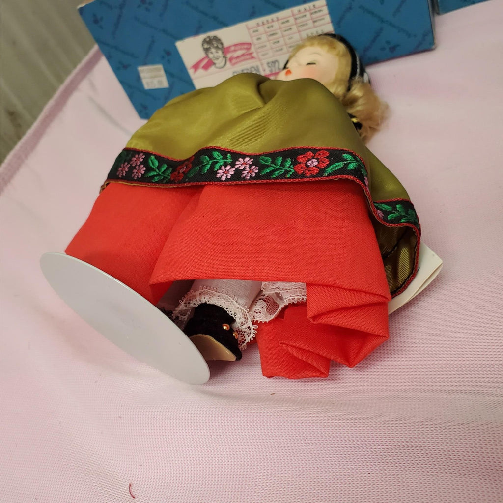 Set Of 5 Madame Alexander Friends From Foreign Lands Collection Dolls
