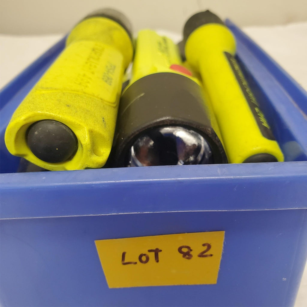 Lot of 11 Streamlight Flashlight LED LOT-82