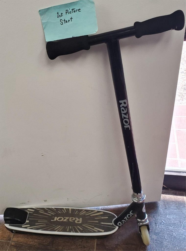 Razor Tekno Light Up Electric Scooter 2020 Model