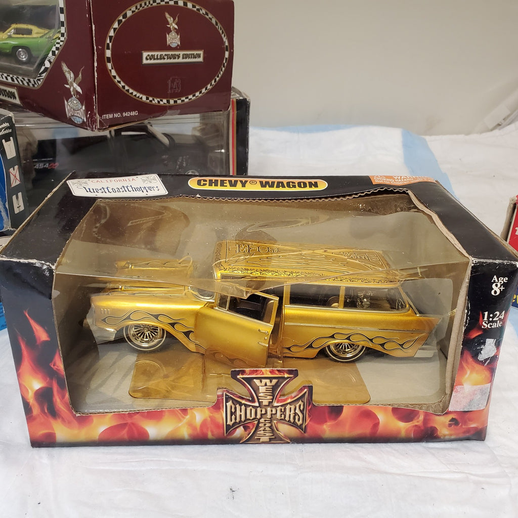 Testors Builder Silver Series, Chevrolet 454 SS, West Coast Choppers and Lot Car