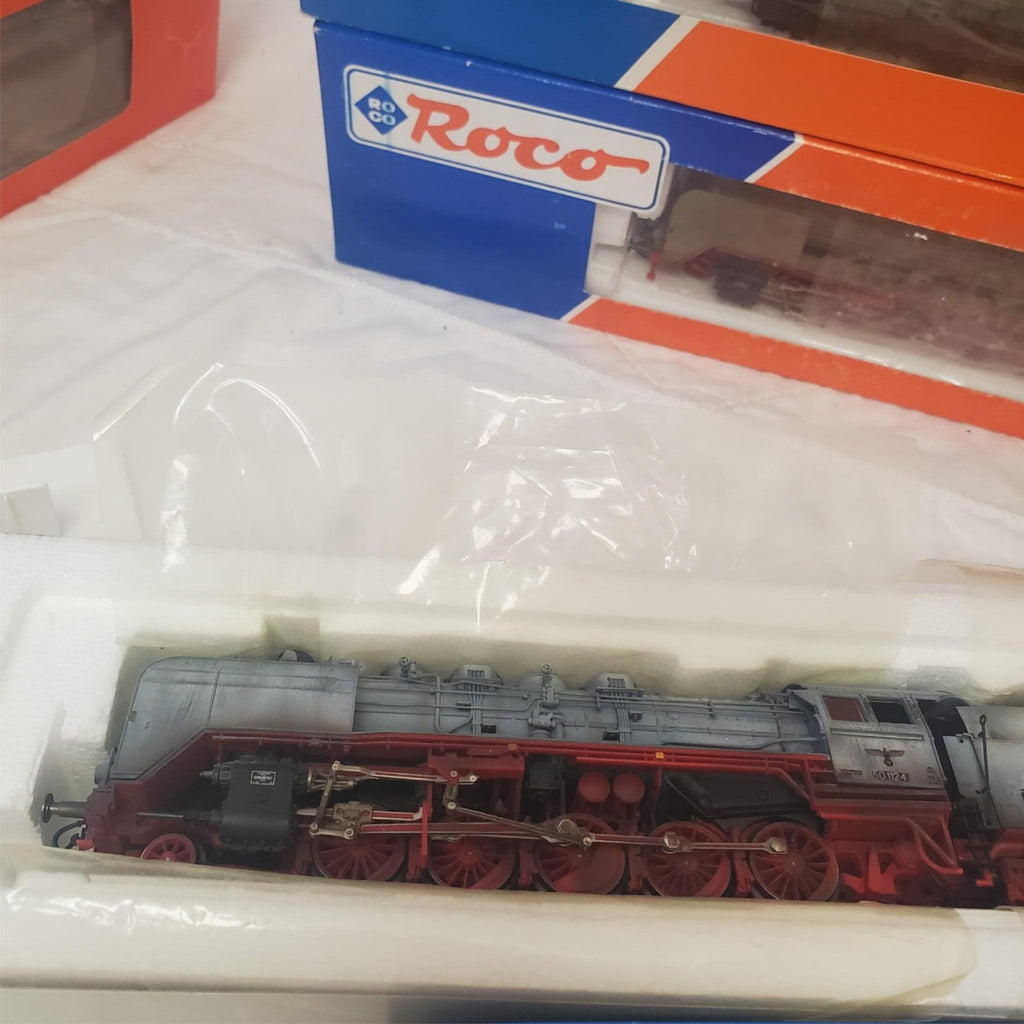 Roco International HO 44083, 43416, 43311 & 43300 Train Set