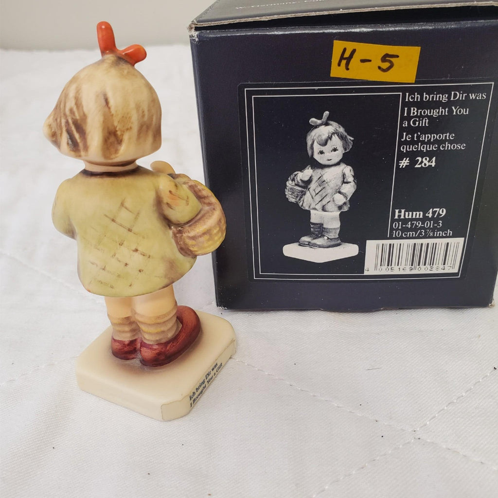 Goebel Hummel Figurine "I Brought You A Gift"  HUM 479 H-5