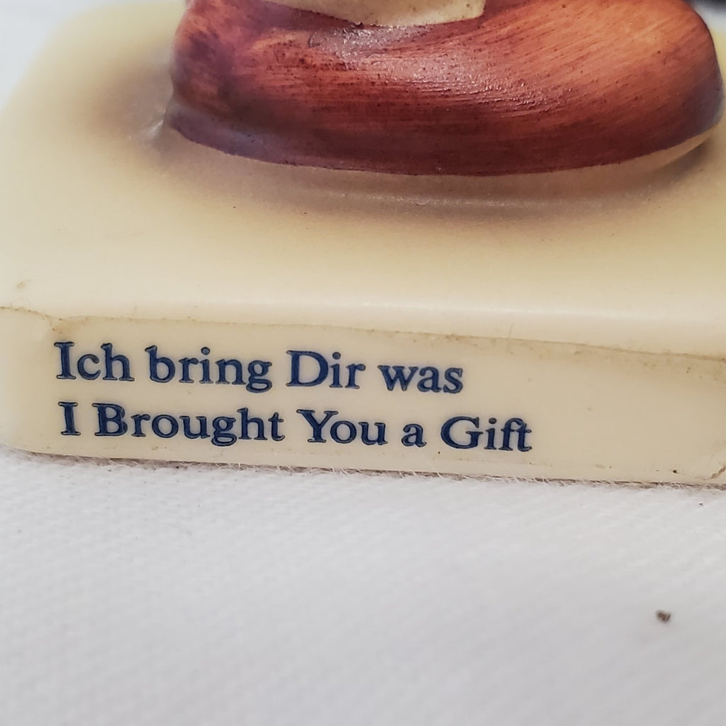 Goebel Hummel Figurine "I Brought You A Gift"  HUM 479 H-5