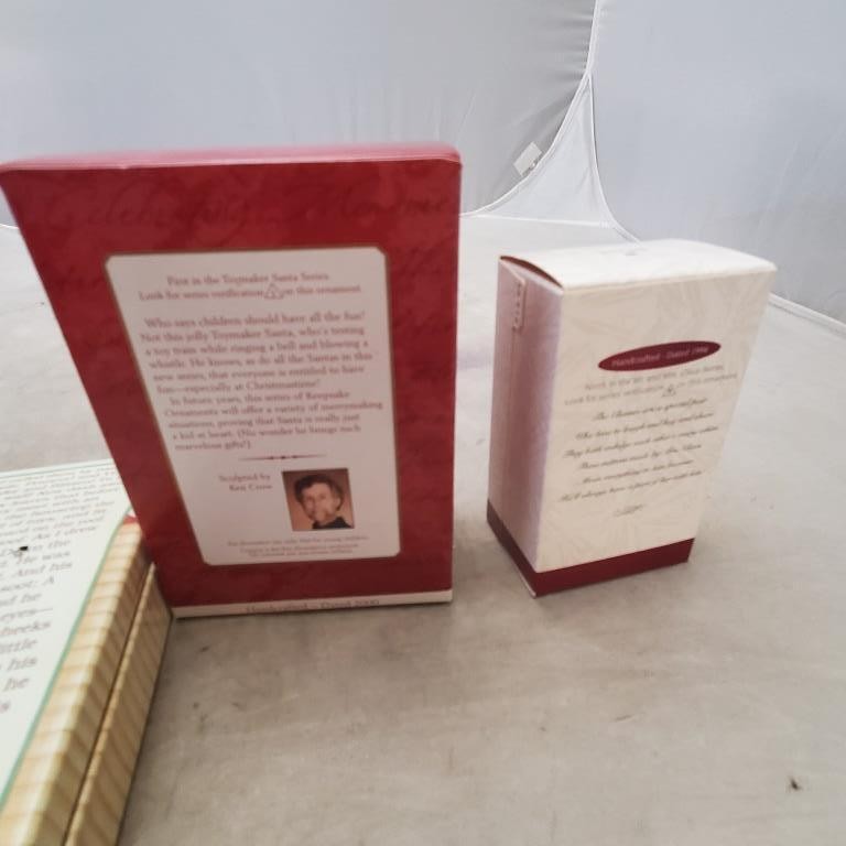 Hallmark Keepsake Collector Series Toymaker Santa & More Christmas Ornament