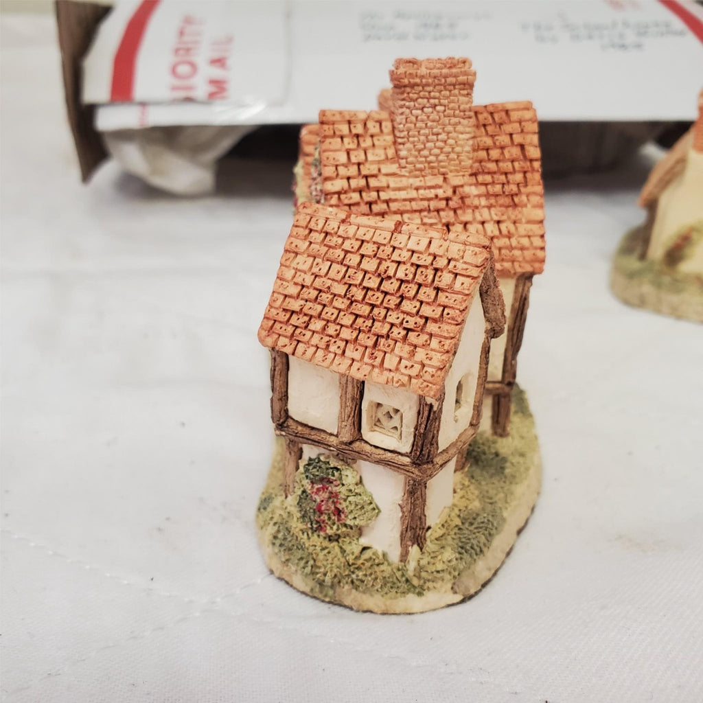 David Winter's Cottages The Schoolhouse 1985 & The Apothecary’s Shop 1985