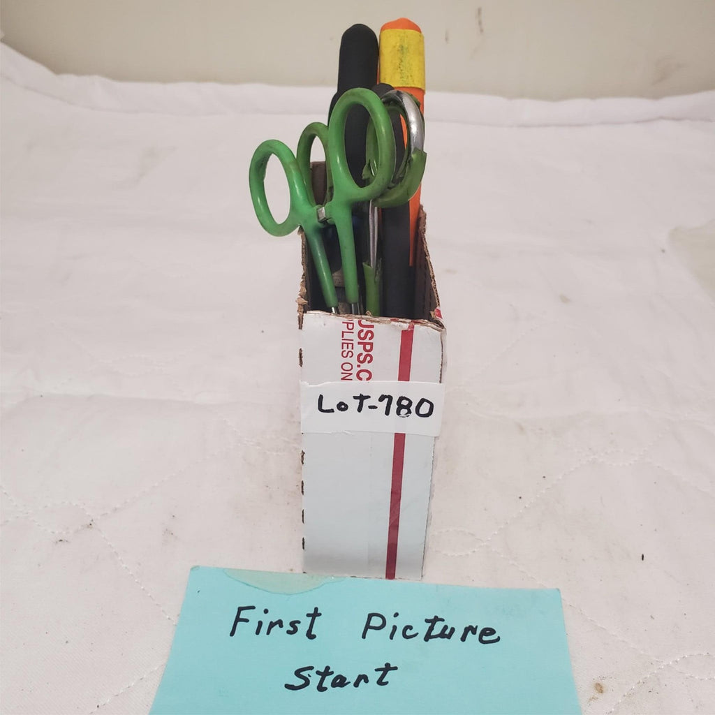 Lot of 5 Mixed Assorted Pliers Clamps & Medical Hemostats LOT-780