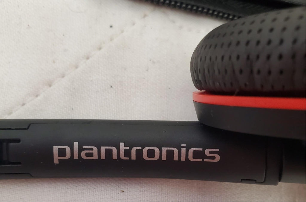 Plantronics C3200 Blackwire USB Headset with USB Adapter Case