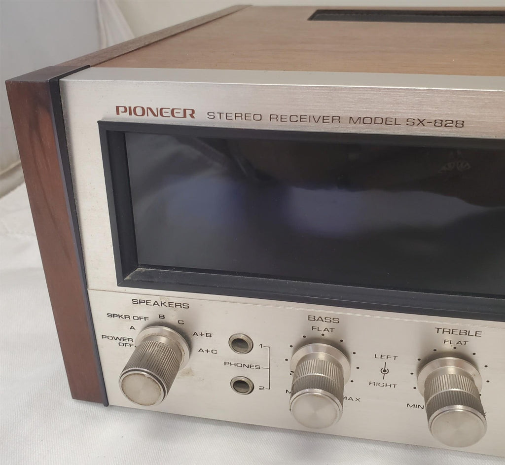 Vintage Pioneer SX-828 AM/FM Stereo Receiver -PARTS/REPAIR- Powers On