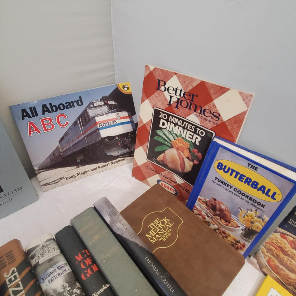 The Merck Manual Fourteenth Edition Lot Hardcover Books