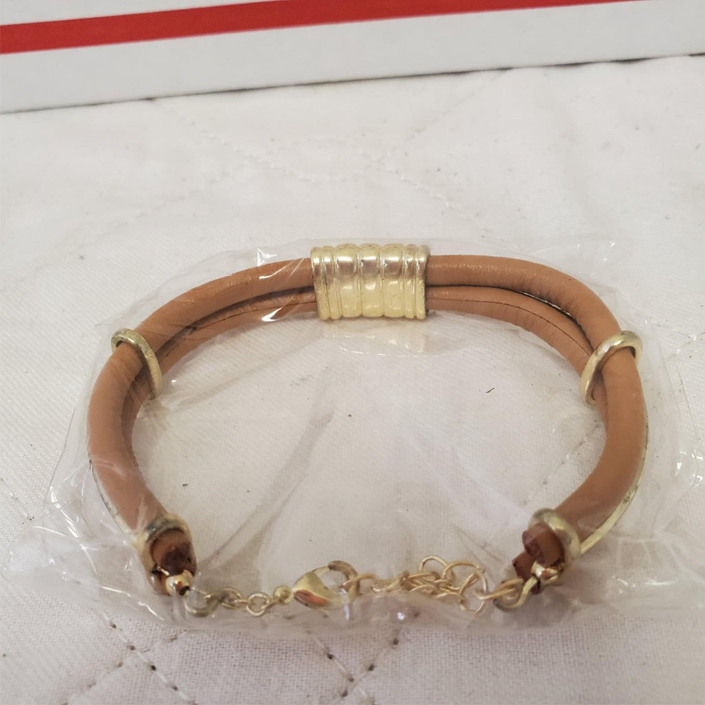 Lot of 34 Gold Metal Beige Leather Bracelet LOT-3