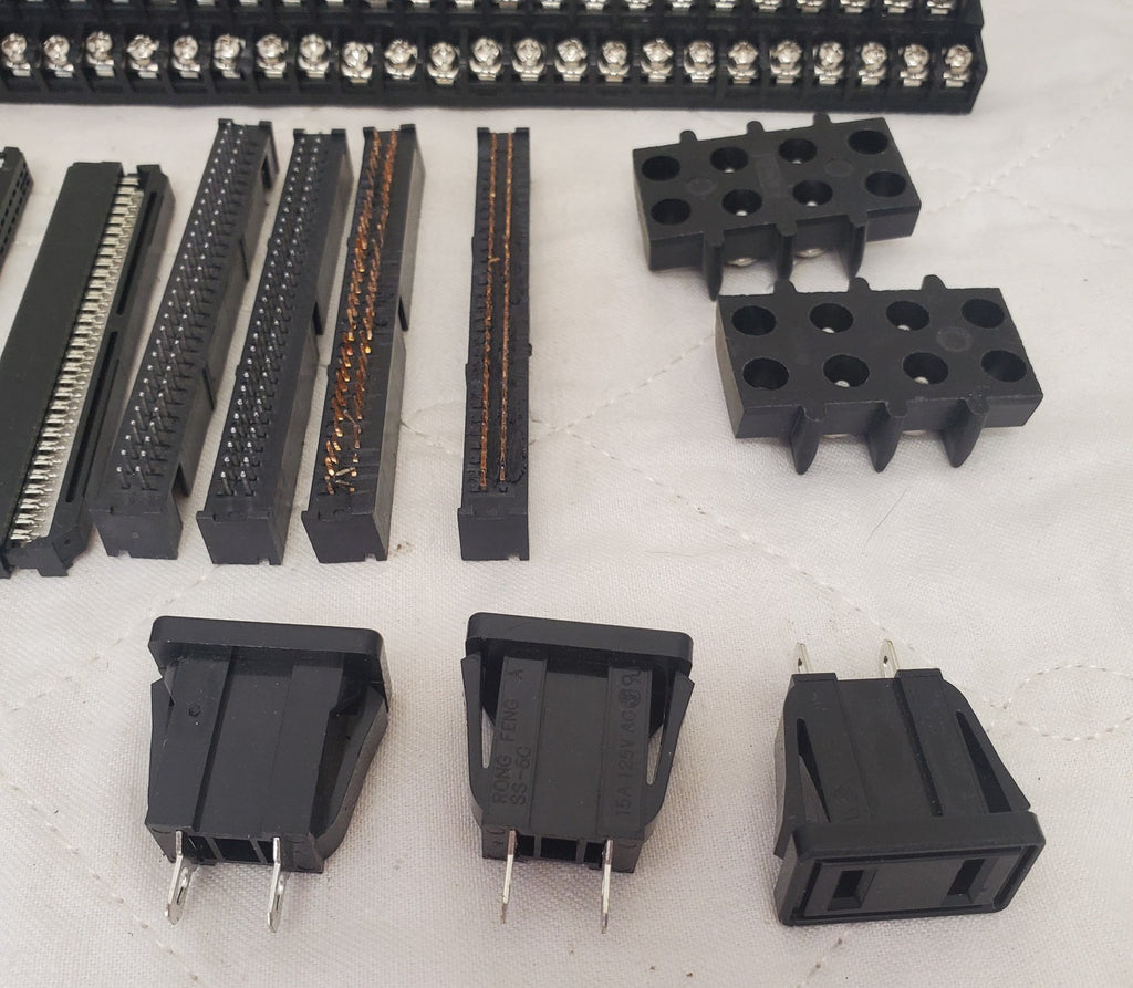 Lot of Computer Electronics Pin Connectors