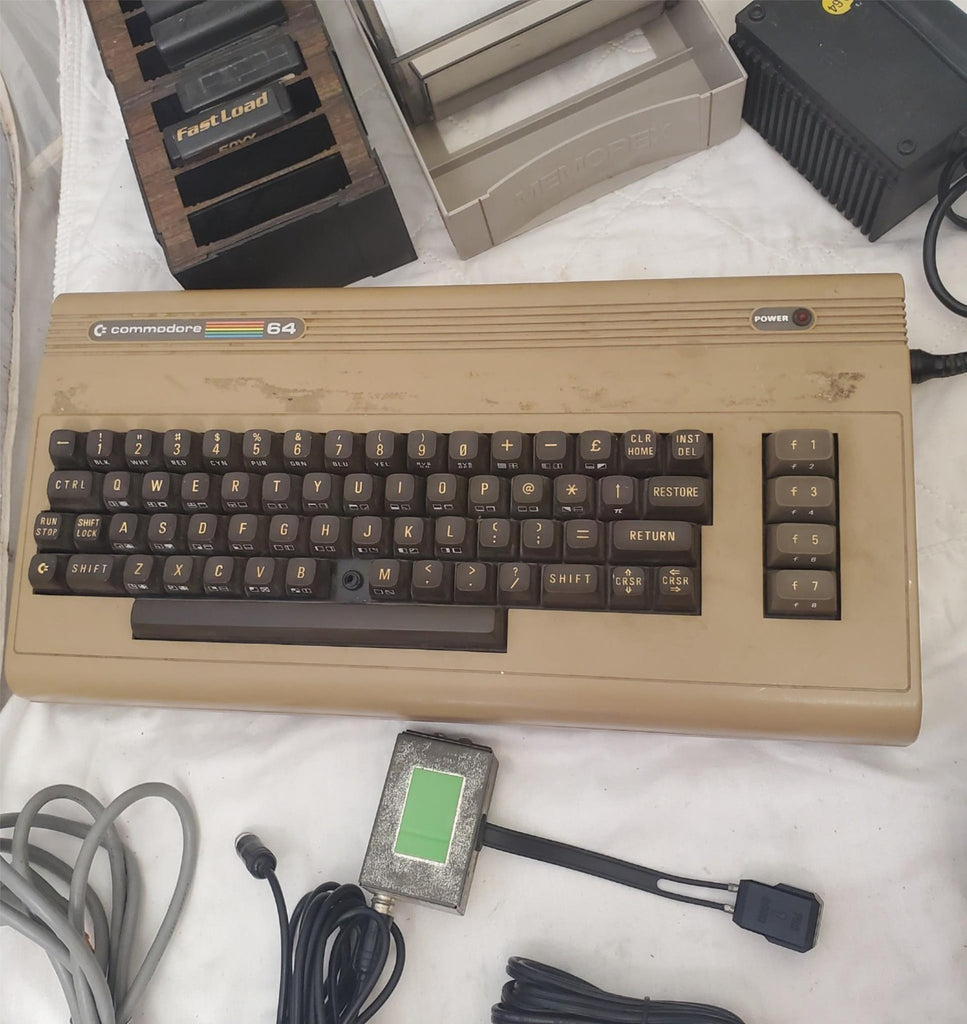 Vintage Commodore 64 Computer System w/ 1541 Disk Drive, Joystick, Floppy Disks