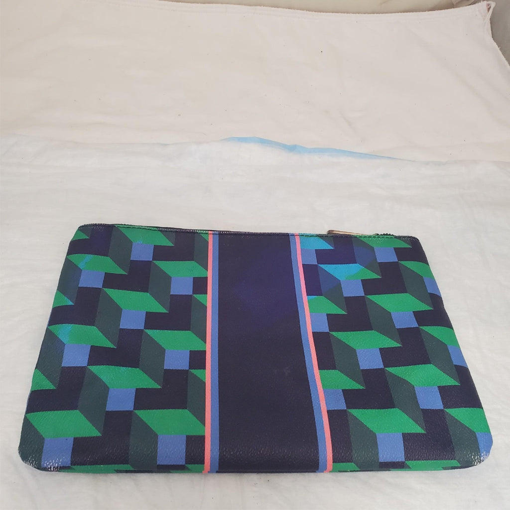 C. Wonder Nordic Building Blocks Pattern Humphrey Snap Cosmetic Zip Clutch