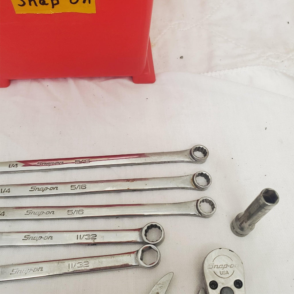 Lot of 22 Snap-on Center Pin Punch, Chisel Gauge Ratchet Wrench & Sockets LOT-42