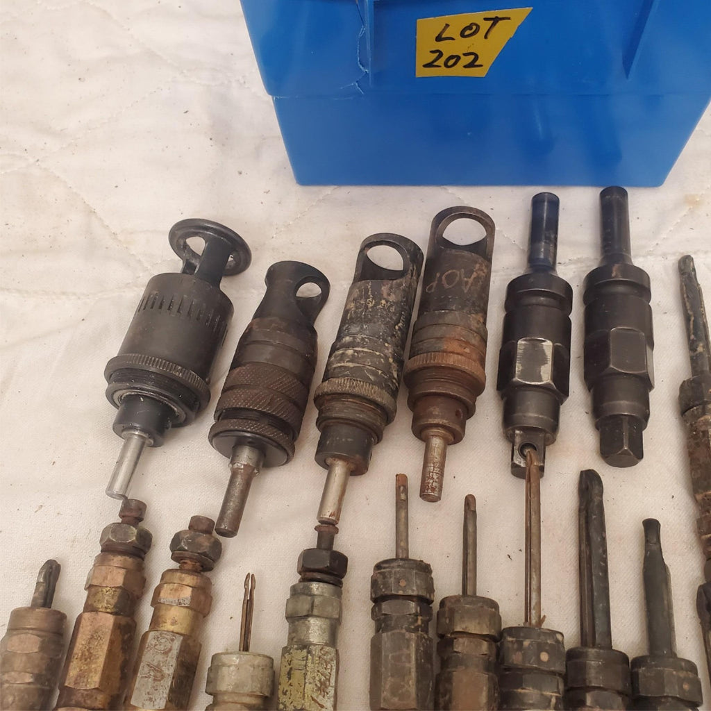 Lot of Assorted Fasteners Wedgelock Wing Nut LOT-202