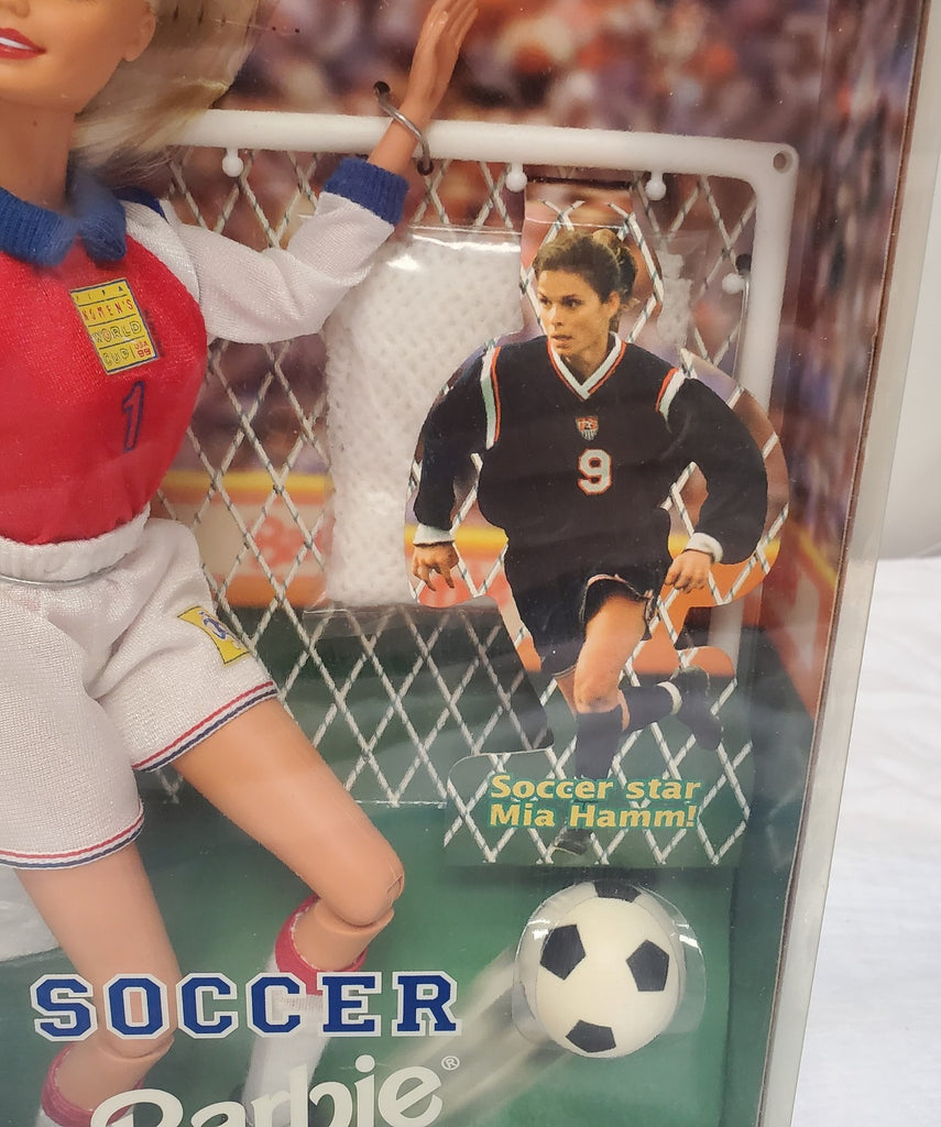 Barbie Soccer Doll Mia Hamm 1999 USA World Cup #20151 Mattel Kicks & Throws