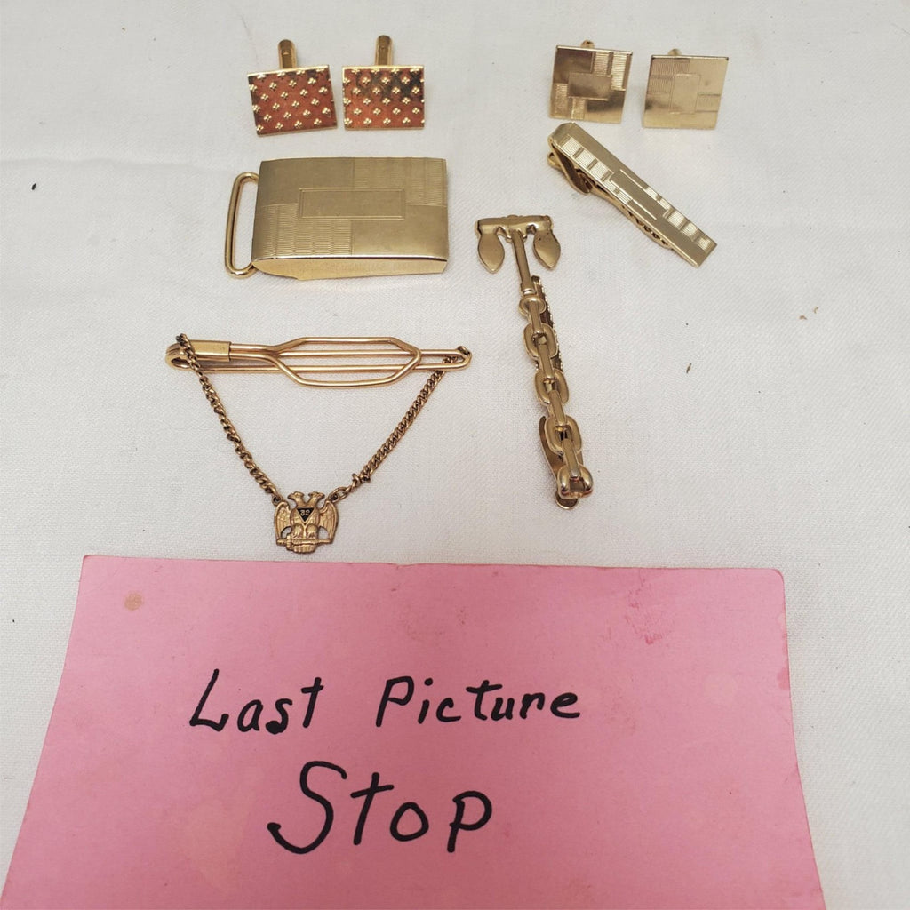 Lot of Vintage Gold Tone Men's Accessories Cufflinks, Tie Bars & More