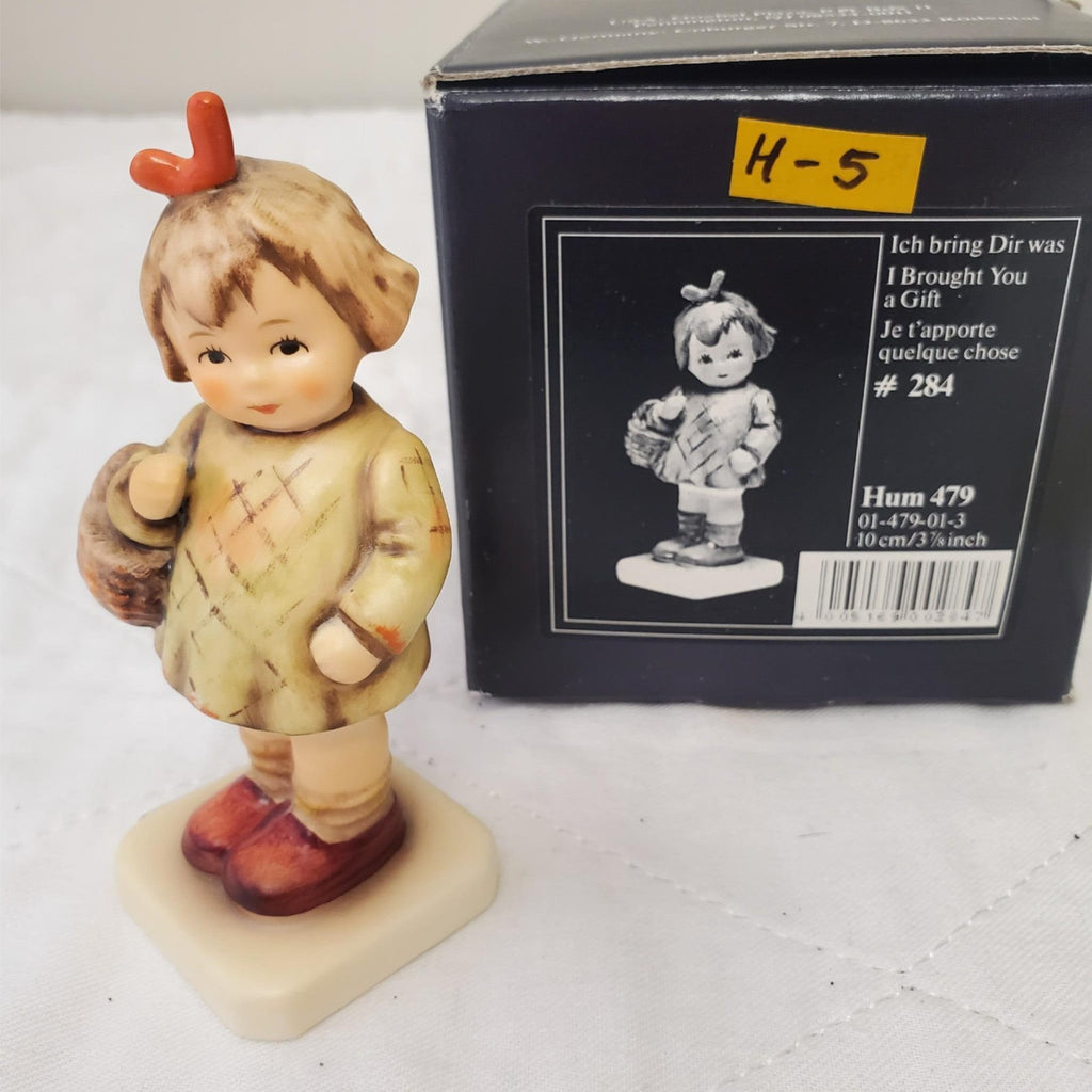 Goebel Hummel Figurine "I Brought You A Gift"  HUM 479 H-5