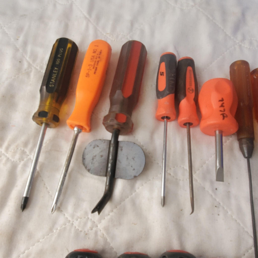 Lot of 19 Various Screwdrivers / Hose Removal & Other Tool LOT 315