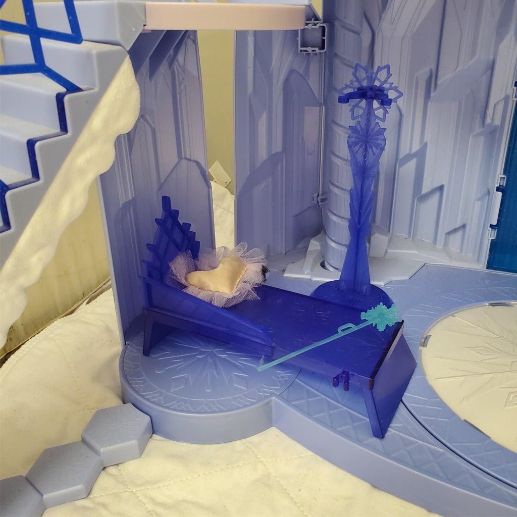 Disney Frozen Elsa's Ice Magic Palace Playset