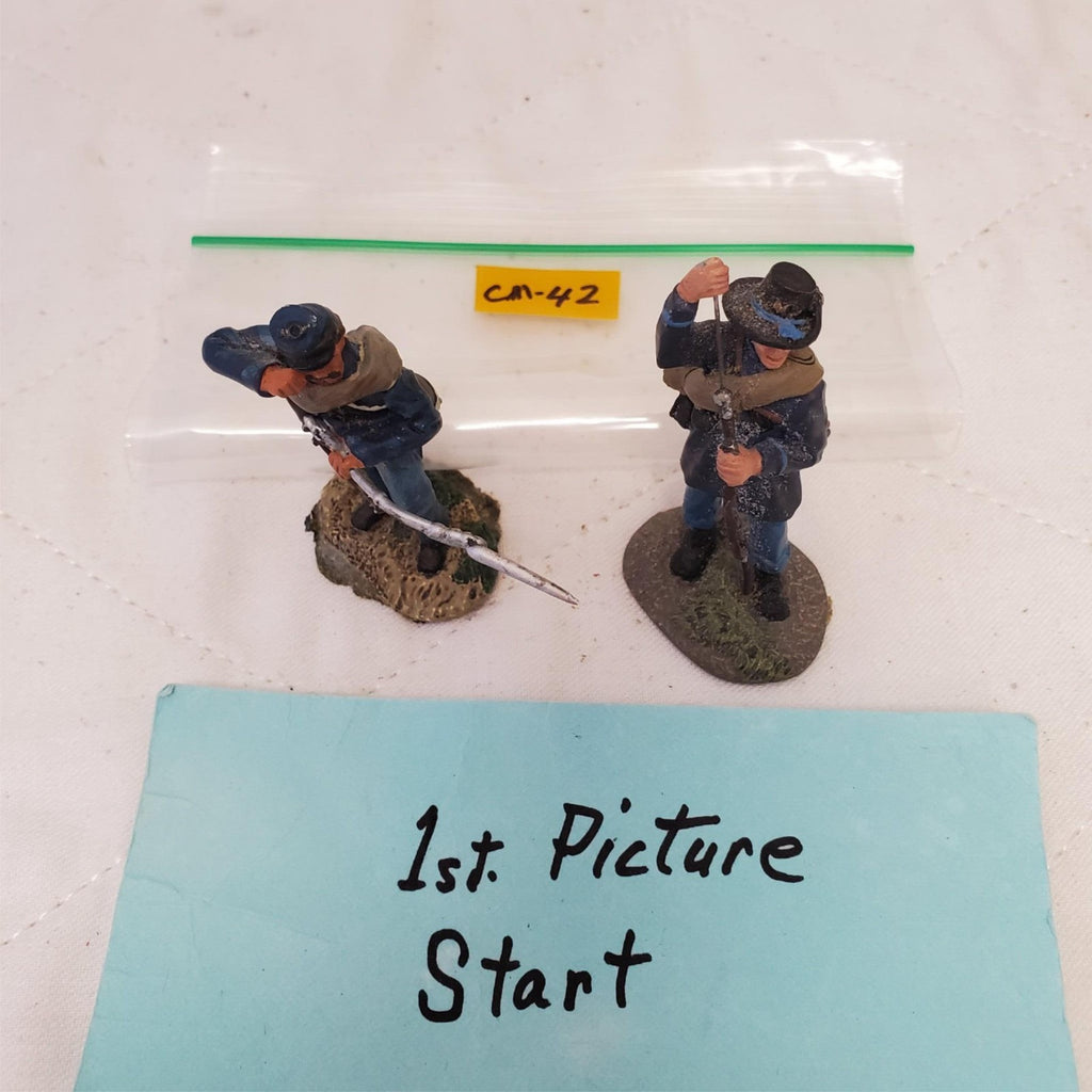 Lot of 2 Hand Painted Metal Toy Soldier CM-42
