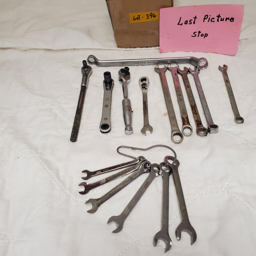 Lot of 16 Assorted Ratcheting Wrenches LOT-396