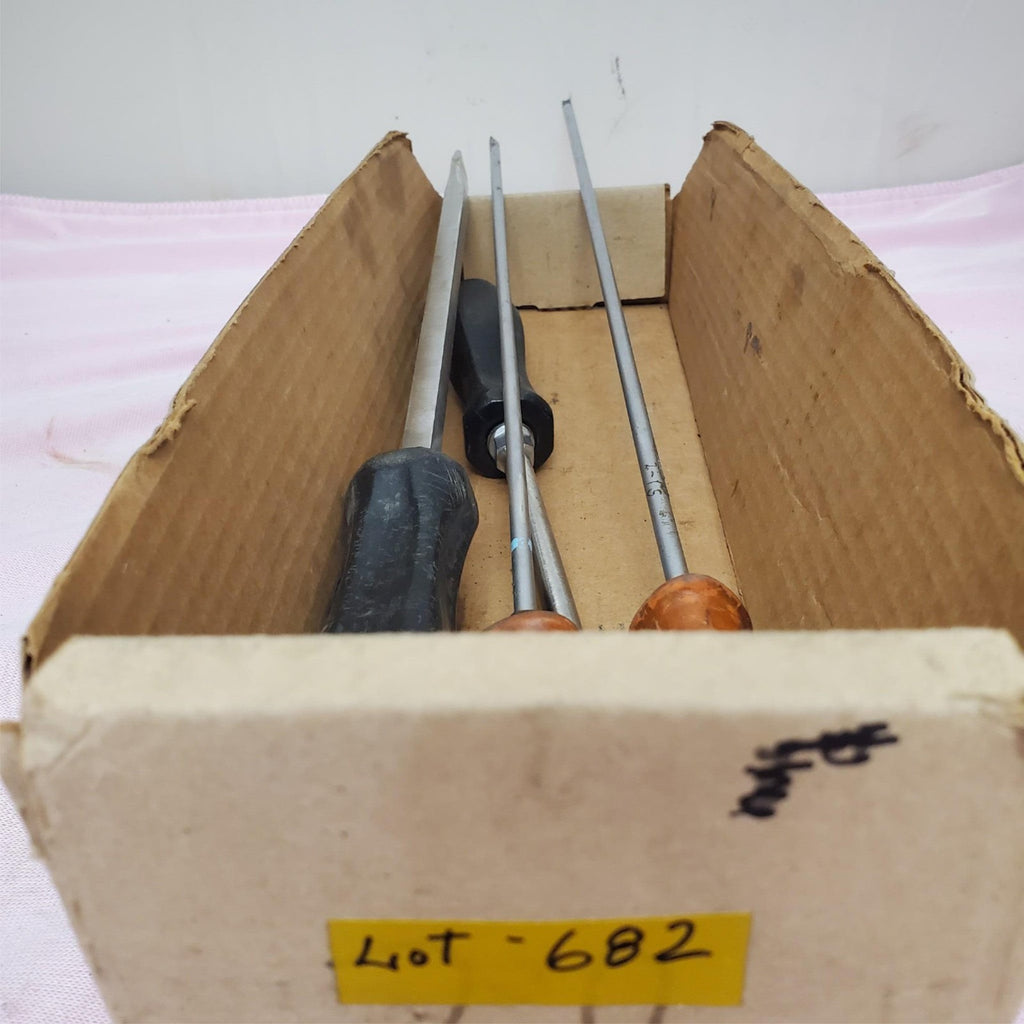 Lot of 4 Snap-on & Witte Flat Head Screwdriver LOT-682