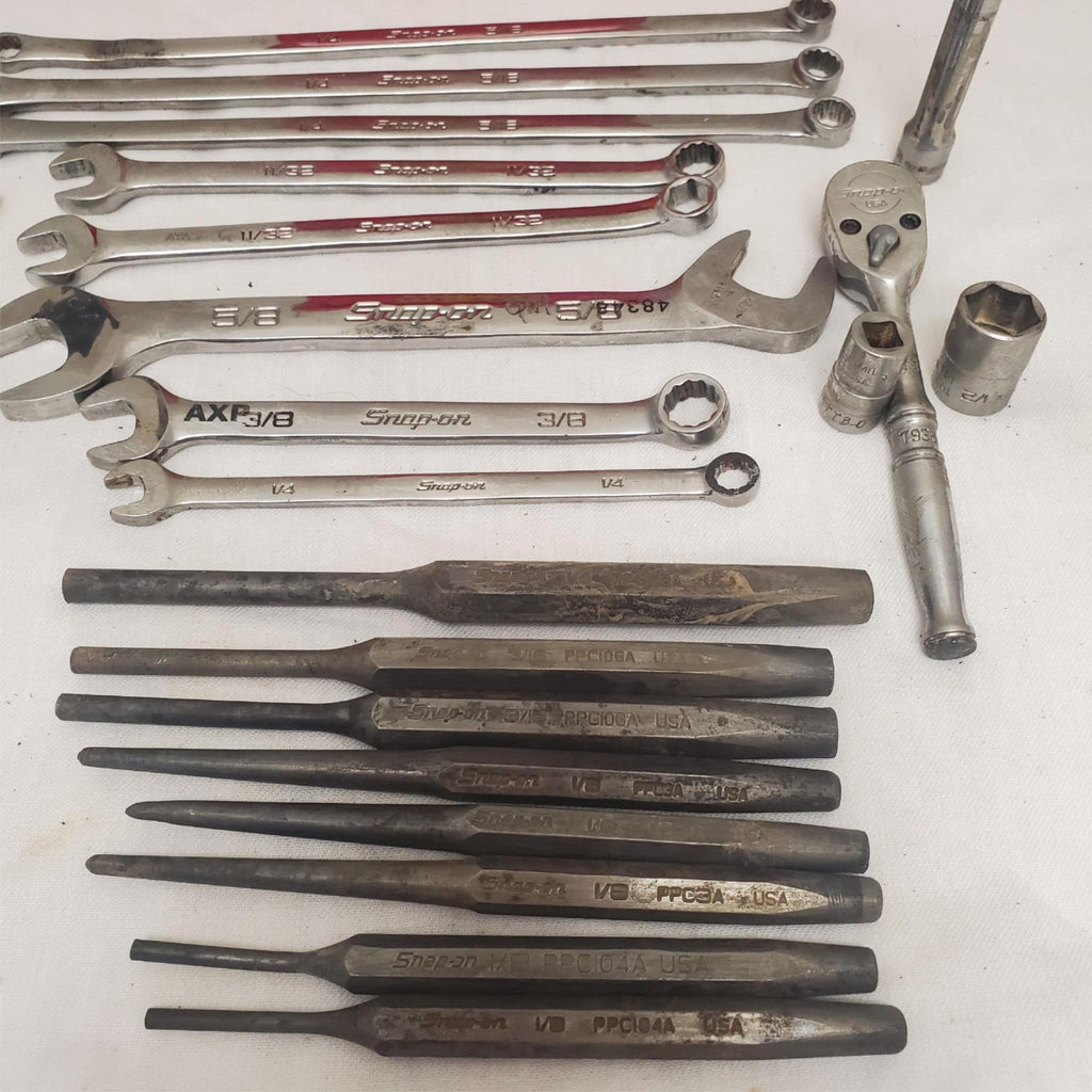 Lot of 22 Snap-on Center Pin Punch, Chisel Gauge Ratchet Wrench & Sockets LOT-42