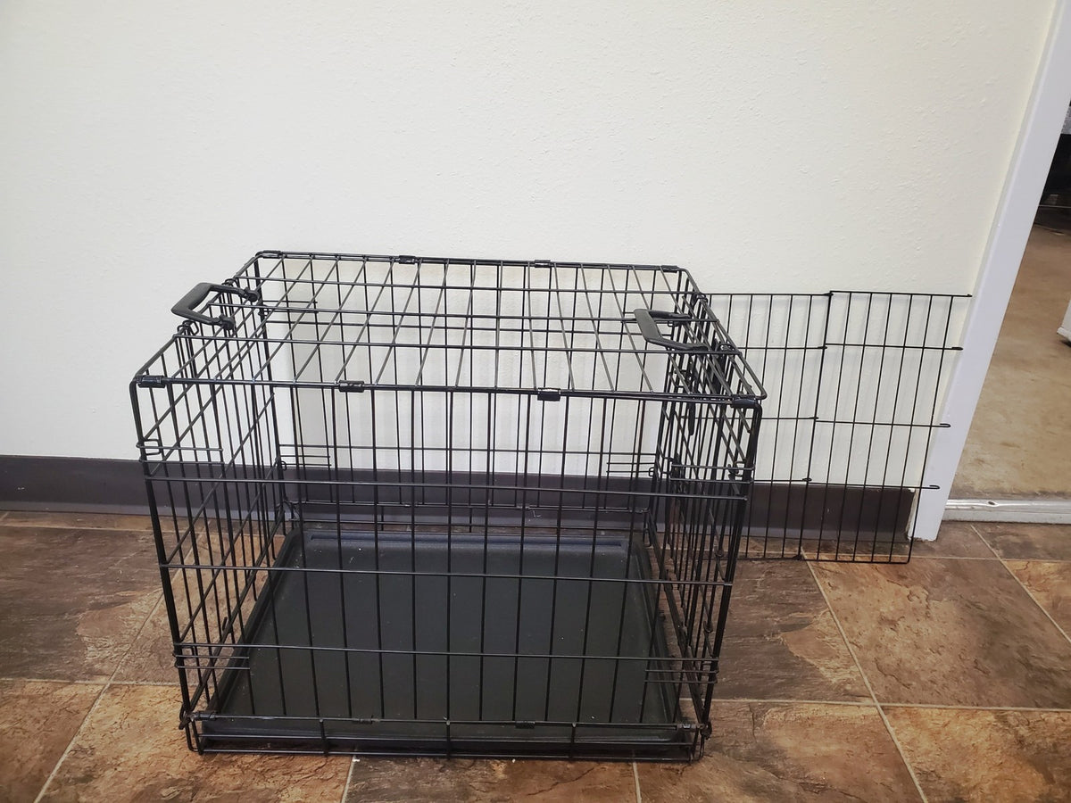 Metal Kennel Dog Cage with Crate Tray – TexasConsignmentShop