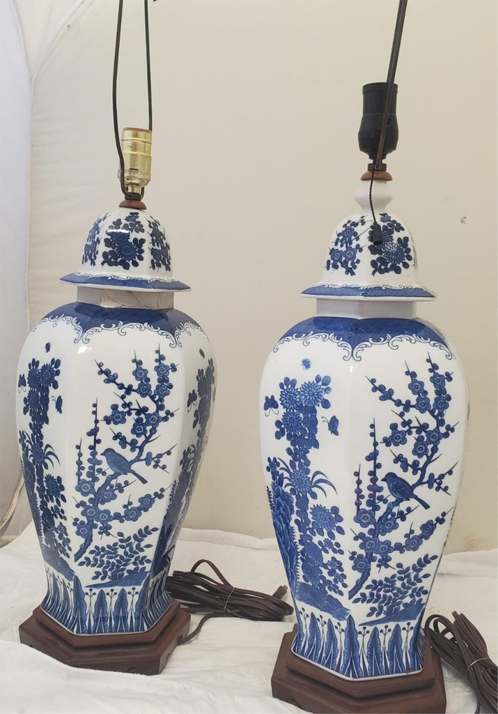 Lot of 2 Vintage Chinese Blue & White Jar Table Lamp